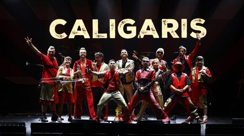 Los Caligaris presentan su nuevo show: «Premios Caligaris, El Barrio de Gala»