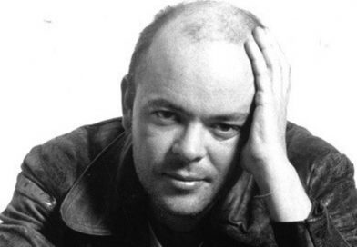 Un diario inglés descubrió a Luca Prodan y Sumo gracias a la biopic que está haciendo Armando Bo con Peter Lanzani