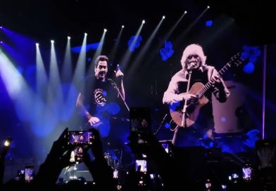 Divididos invitó a Ricardo Soulé al escenario y emocionaron a todos con un tema de Vox D
