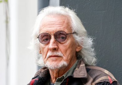 Nito Mestre: el recital en el que salió todo mal, el arrepentimiento de Charly García y el festejo por los 50 años de Adiós Sui Géneris