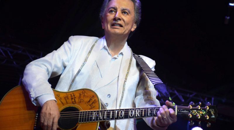 PALITO ORTEGA FUE DECLARADO PERSONALIDAD EMÉRITA DE LA CULTURA