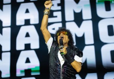 La Mona Jiménez despidió su 2025 con un show histórico en La Plata