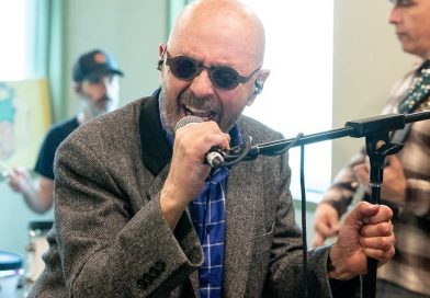 “Y nada ni nadie nos puede parar”: el Indio Solari cumplió 77 y su obra que sigue avanzando sin permiso