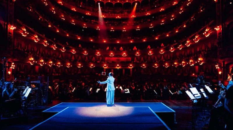 Nicki Nicole brindó un show sinfónico conmovedor en el Colón