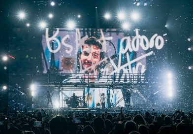 SEBASTIÁN YATRA ARRANCÓ SU “ENTRE TANTA GENTE TOUR” POR LATINOAMÉRICA