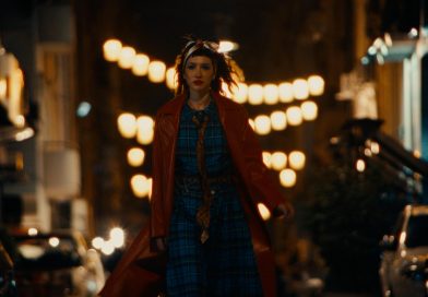 “LAS FUERZAS ARMADAS DEL AMOR”: EL NUEVO VIDEO DE FITO PÁEZ PROTAGONIZADO POR SOFÍA GALA