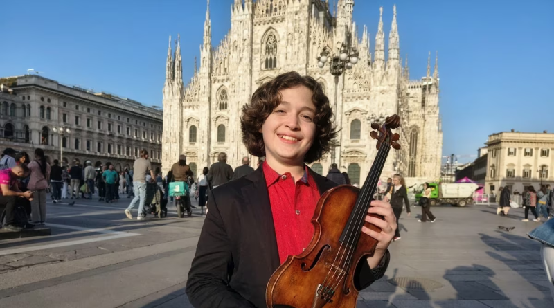 Marcos Carreras, el violinista argentino de 12 años que tocará a Piazzolla en Beijing
