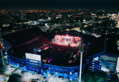 UN POCO DE RUIDO HIZO HISTORIA CON UN VÉLEZ AGOTADO UN POCO DE RUIDO HIZO HISTORIA CON UN VÉLEZ AGOTADO